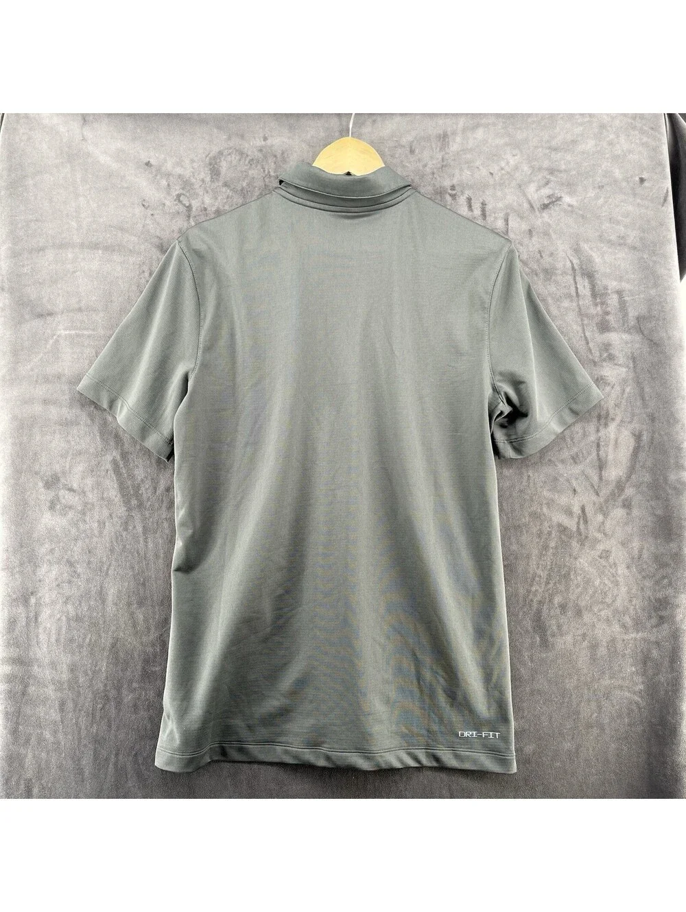 Nike Dri-FIT Men’s Gray Polo Shirt DS Wings Logo Athletic Golf Size Medium